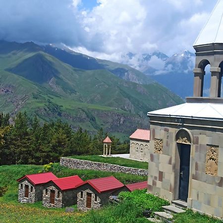 Crystal Kazbegi Hotel Exterior photo